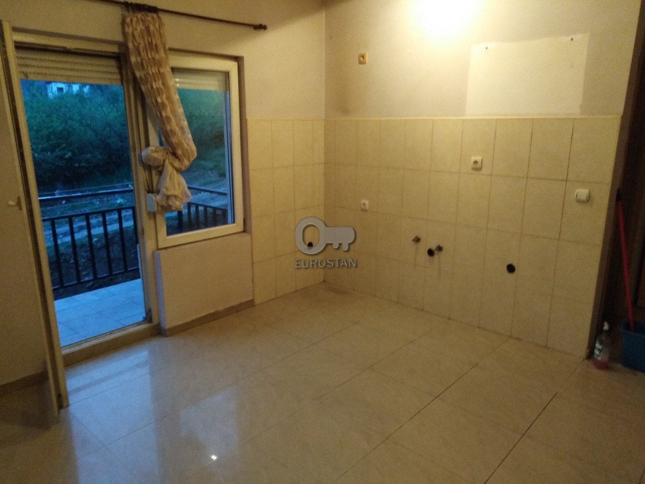 Stan , Beograd (grad) , Prodaja | Stan Resnik 20000 Eur Stan , Beograd (grad) , Prodaja | Stan Resnik 20000 Eur