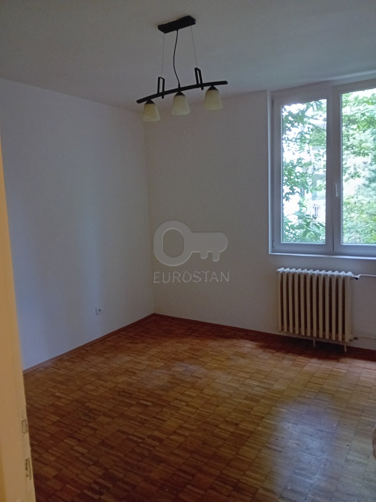 Kraljice Katarine Banovo brdo ID#43814