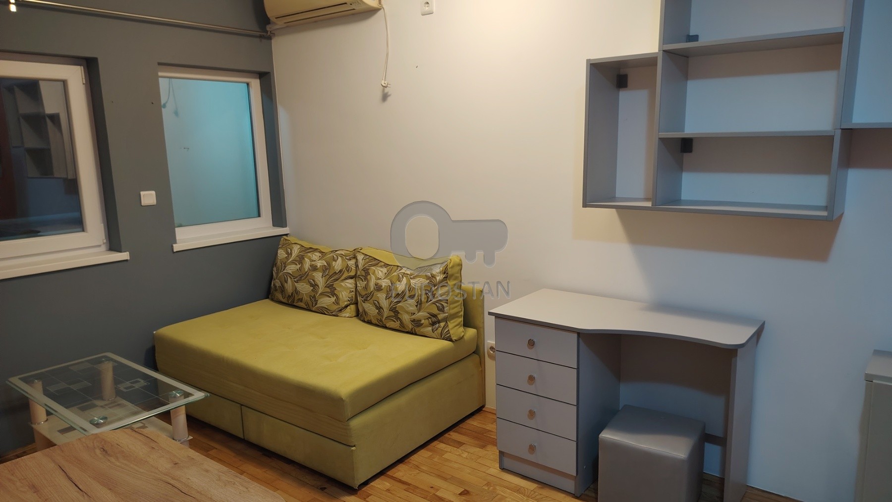 Privrednikovih pitomaca Borča ID#43944