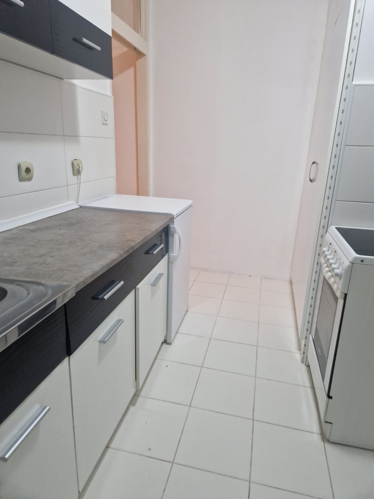 Sretena Mladenovića Mike Labudovo brdo ID#43978