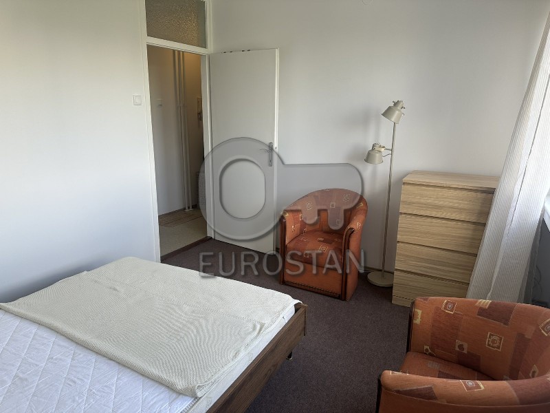 Bulevar Zorana Djindjića Blok 33 ID#44020