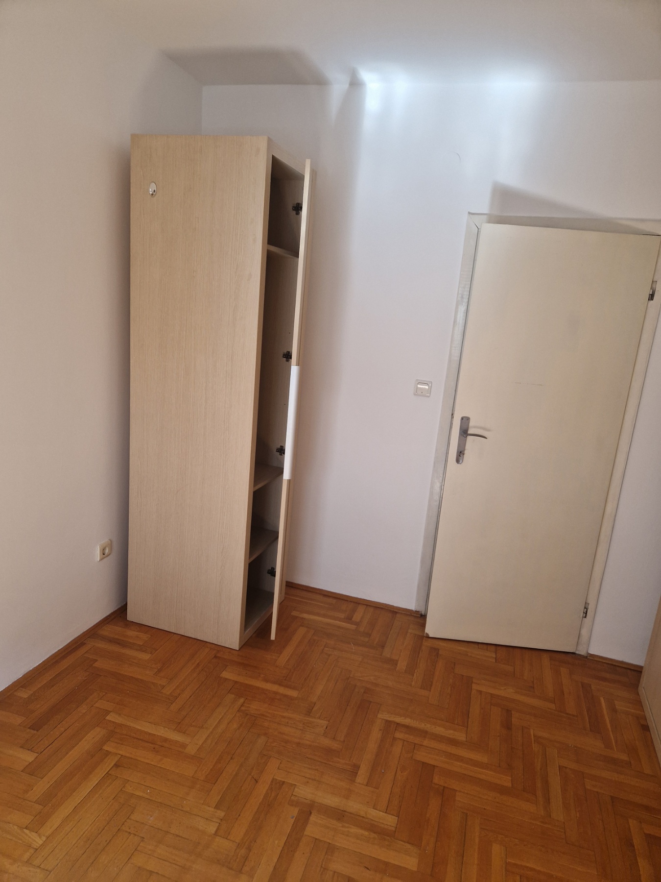Nikolaga Gogolja, poslovni prostor 87m2 ID#44066