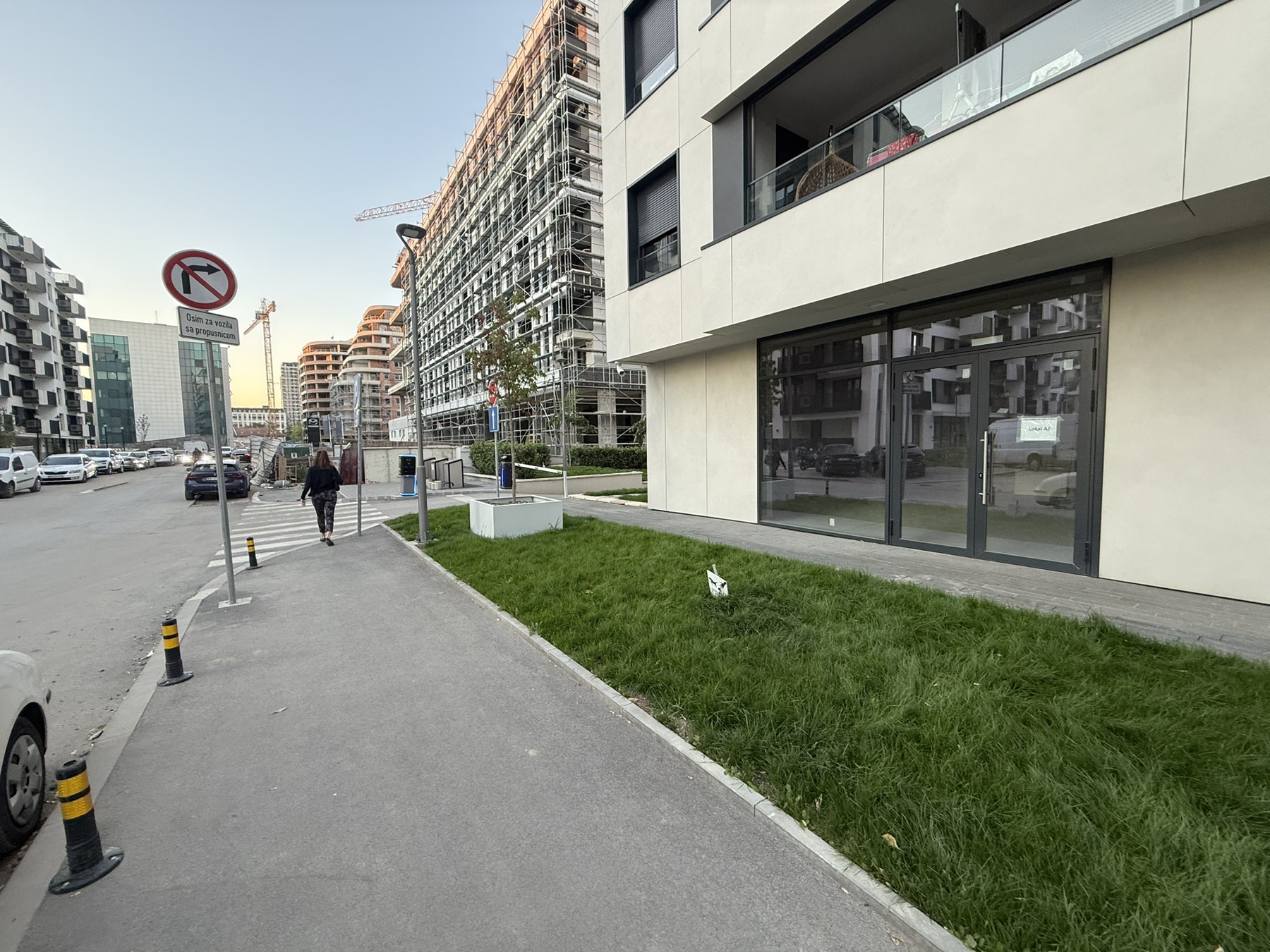 Aiport garden, POSLOVNI PROSTOR ID#44071