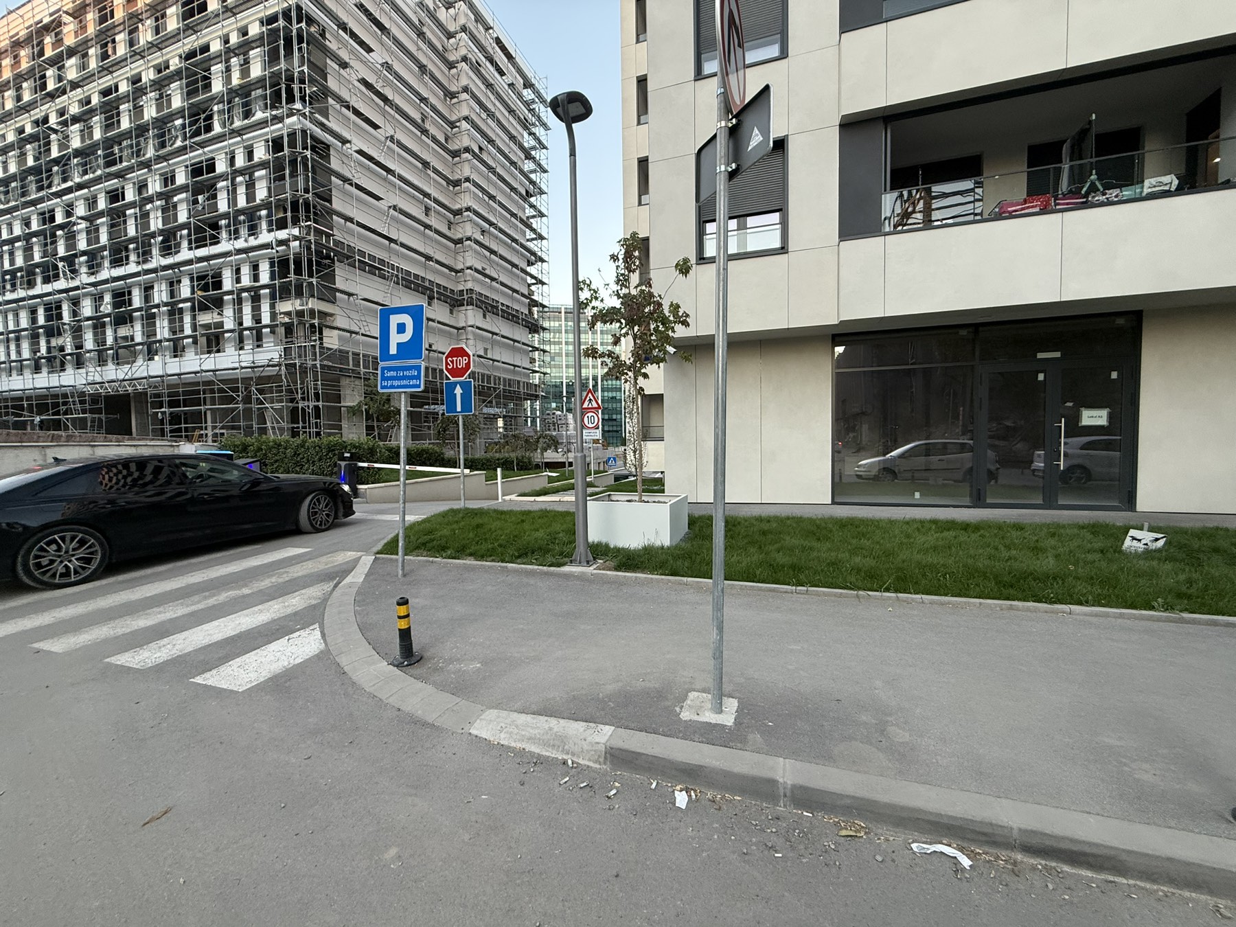 Aiport garden, POSLOVNI PROSTOR ID#44071