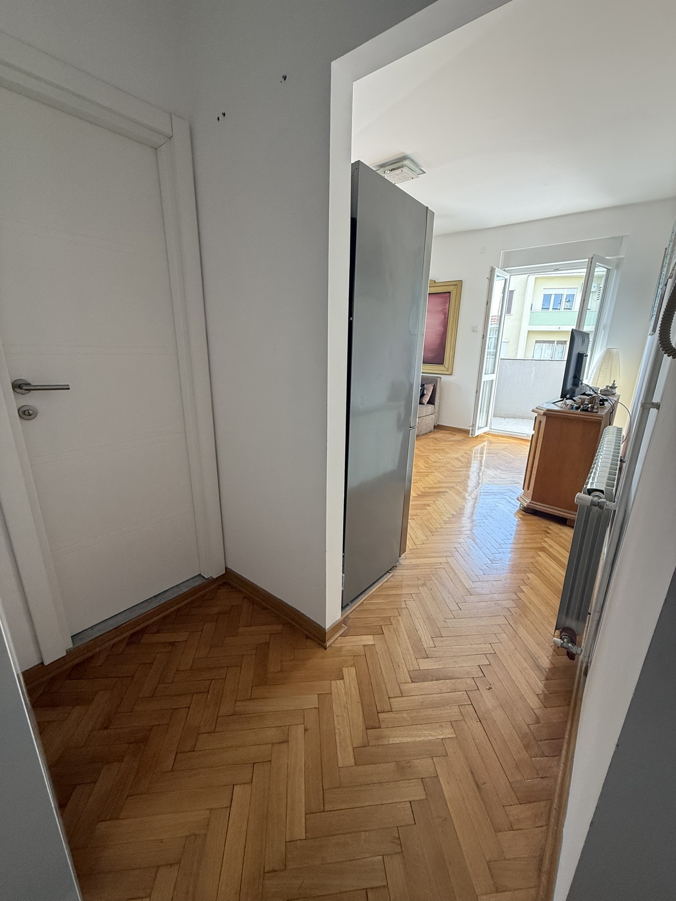 RENOVIRANA, UKNJIŽENA GARSONJERA, VRAČAR ID#44075