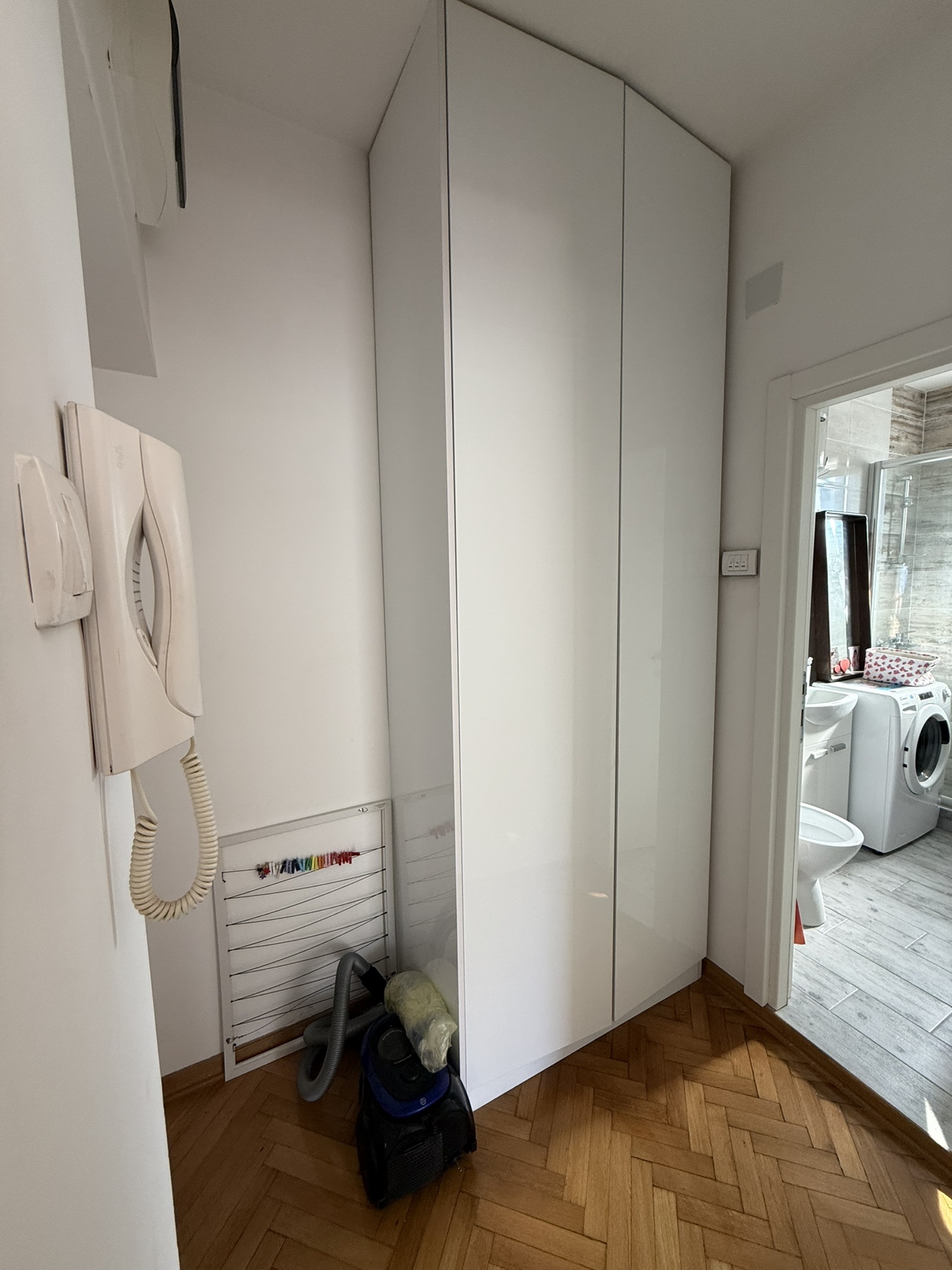 RENOVIRANA, UKNJIŽENA GARSONJERA, VRAČAR ID#44075